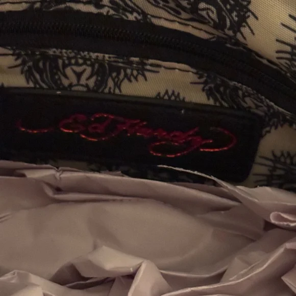 Ed Hardy Skull Design Crossbody Bag - Pink and Black - Picture 7 of 7